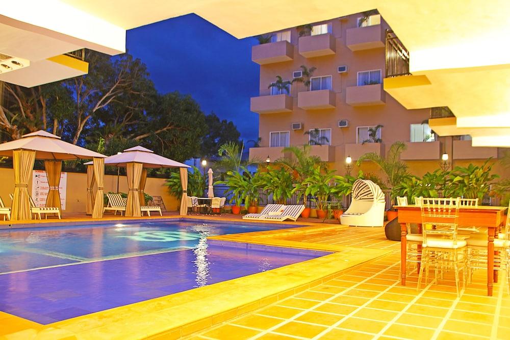 Hotel Dumaguete Dumaguete City Exterior photo