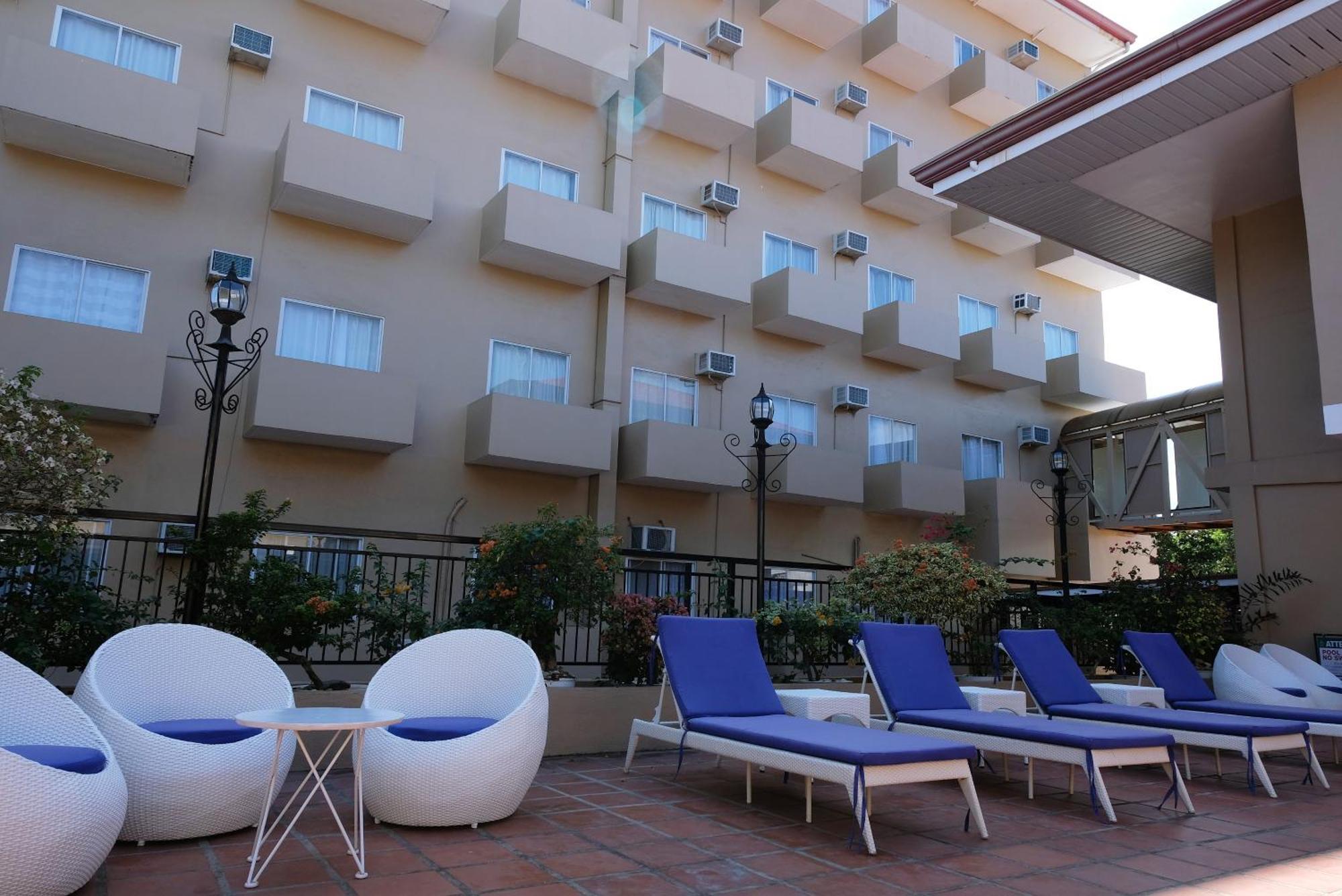 Hotel Dumaguete Dumaguete City Exterior photo